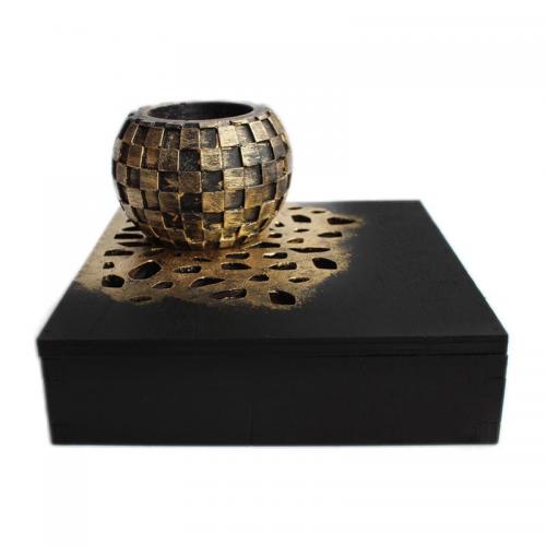 Class Concrete 5-Ahşap Ayak Damalı Küre Beton Saksı - Halkkitabevi