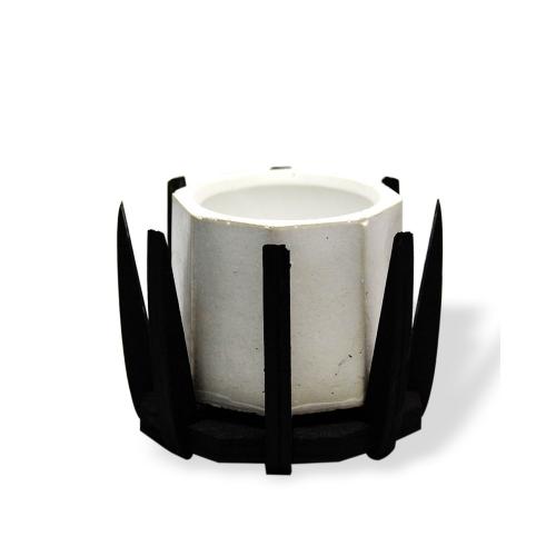 Ahşap Ayaklı Beton Saksı - Halkkitabevi