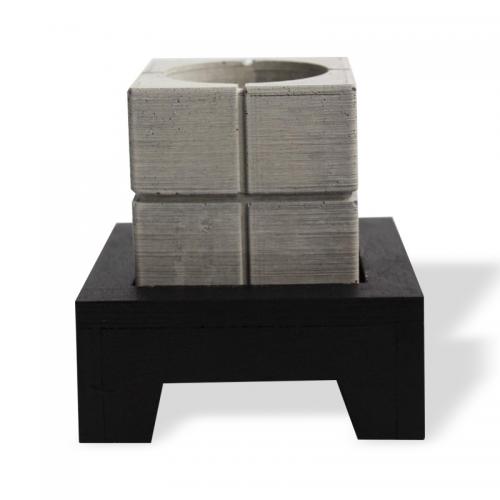 Ahşap Ayaklı Kare Artı Beton Saksı - Halkkitabevi