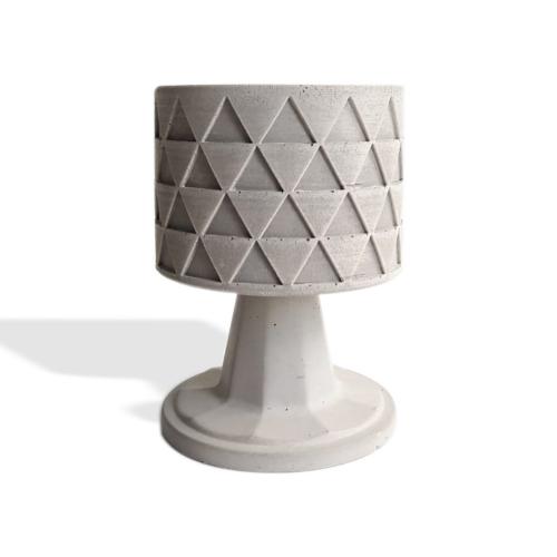 Beton Kadeh Saksı Üçgen Desenli - Halkkitabevi