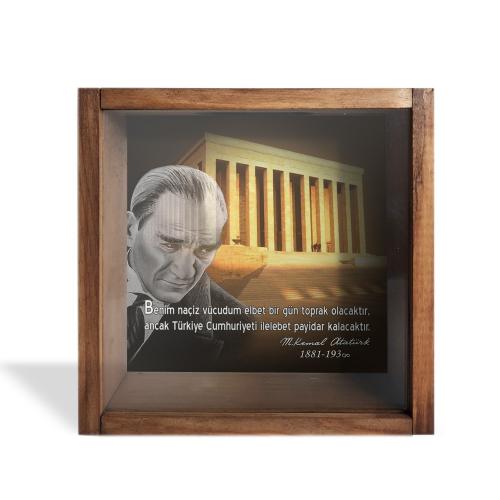 Camlı Ahşap Kumbara Anıtkabir