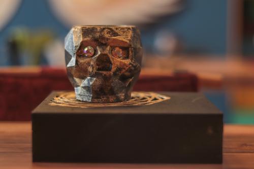 HK Dekor Kurukafa Beton Saksı ve Ahşap Stand