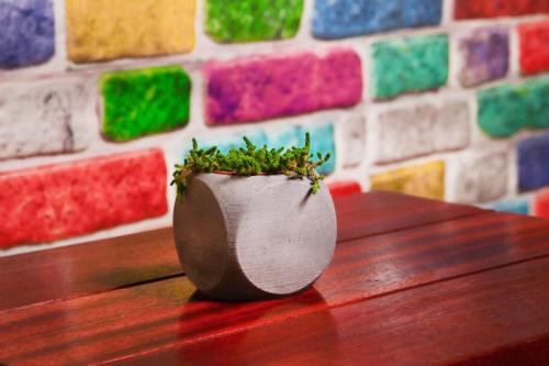 Via Beton Saksı - Halkkitabevi