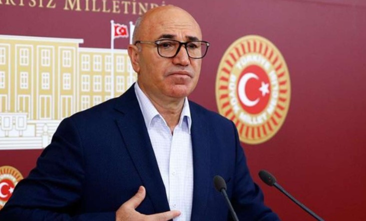 Mahmut Tanal Kimdir?